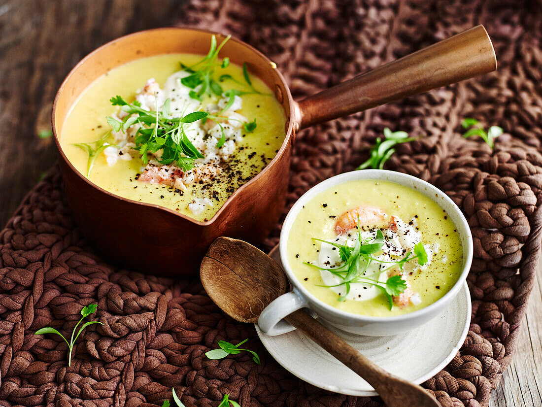 Creamy corn and crab soup
