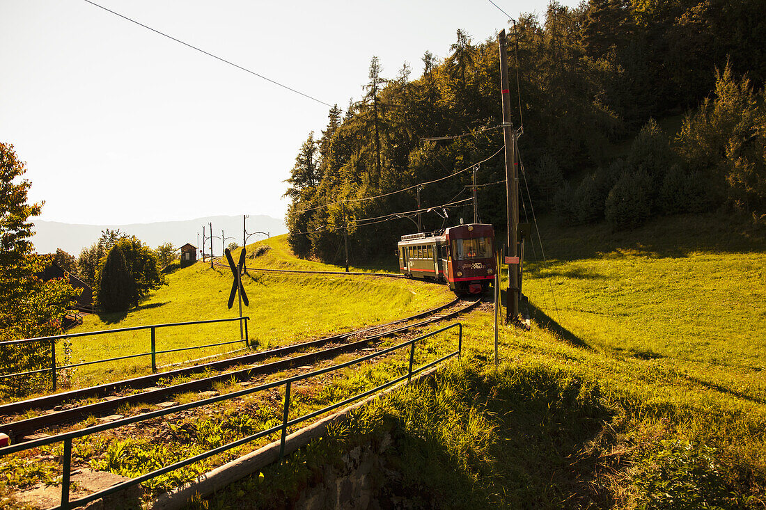 Rittner Schmalspurbahn, am Ritten, bei Bozen, Südtirol, Italien