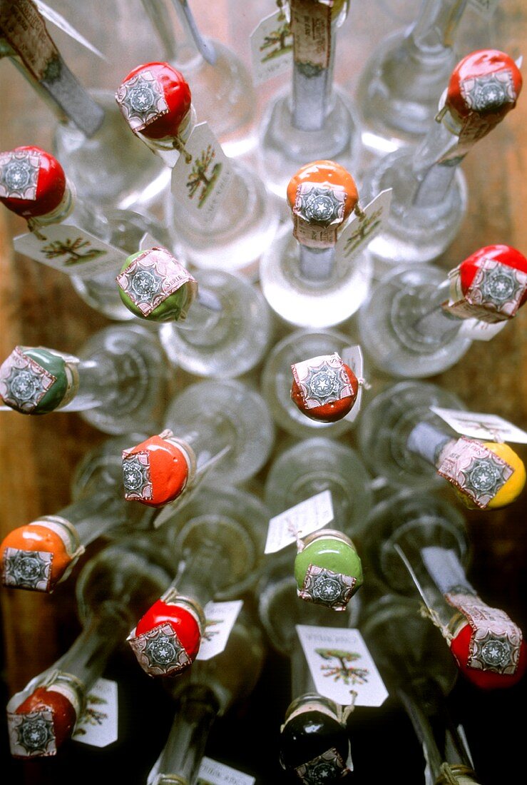 Mehrere italienische Grappaflaschen (von oben)
