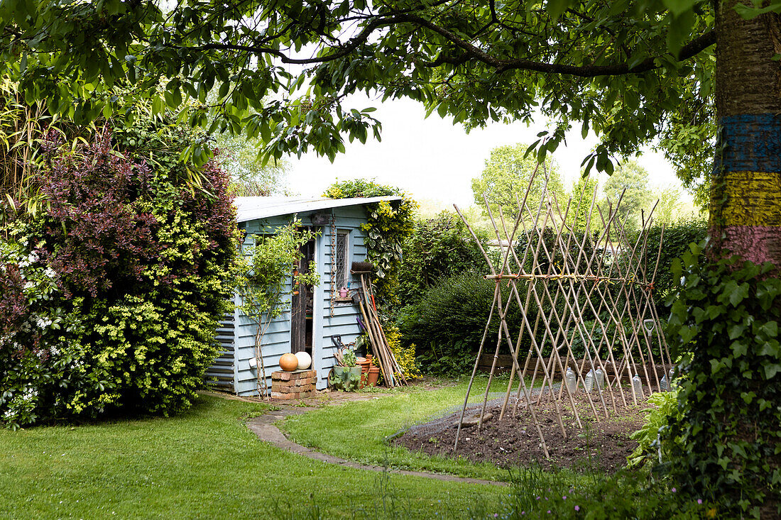 Artist Jim T's studio and garden in Surrey, UK