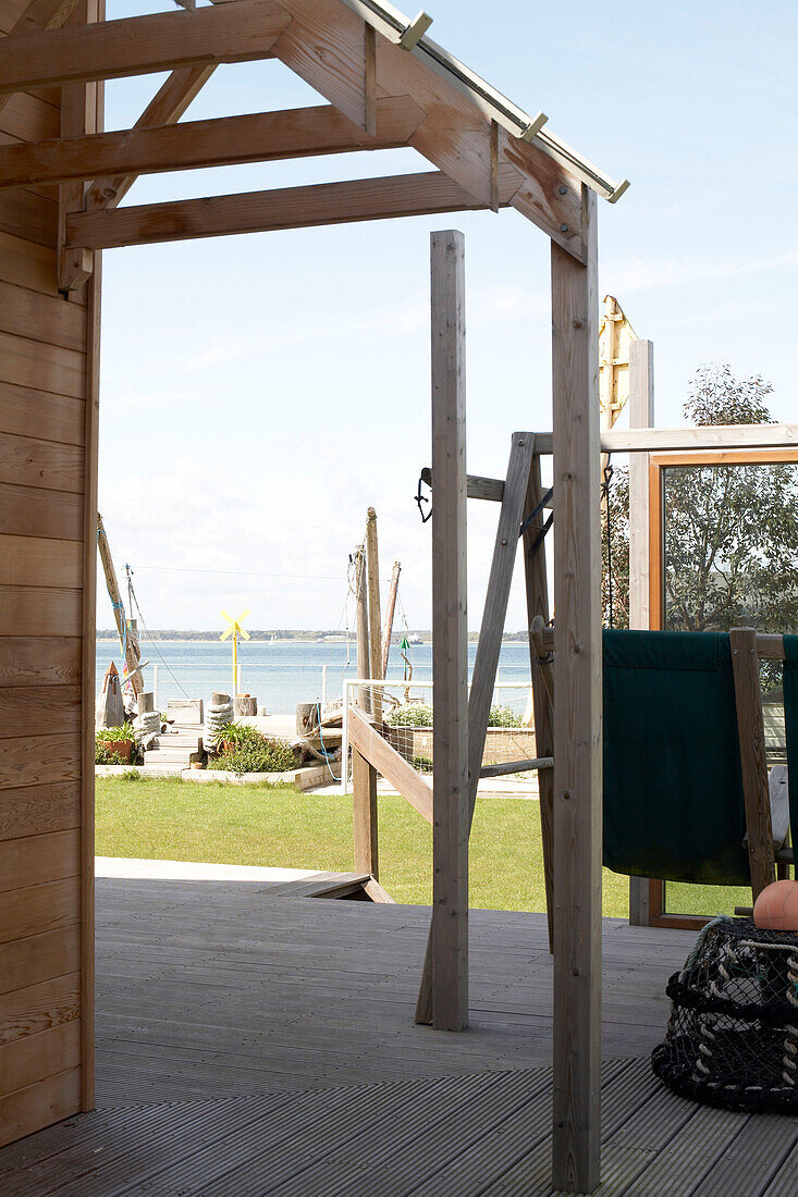 Terrasse eines Strandhauses in Gurnard auf der Isle of White