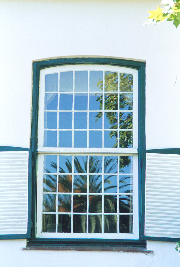 Sprossenfenster von außen