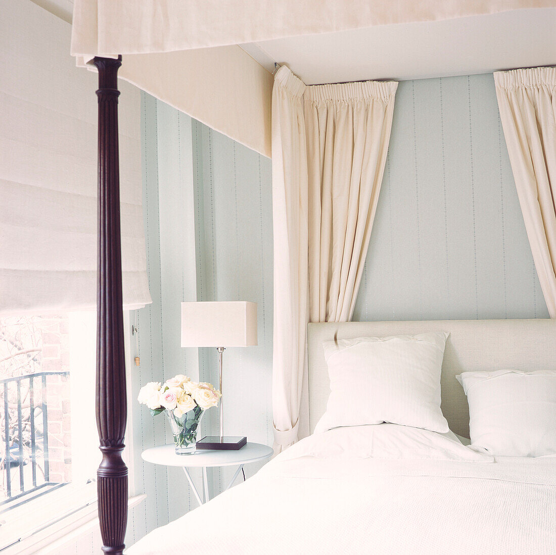 Four poster bed