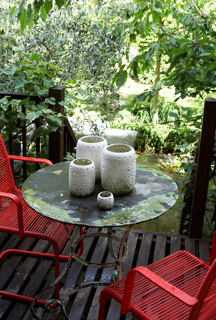 Garden terrace with table and chairs