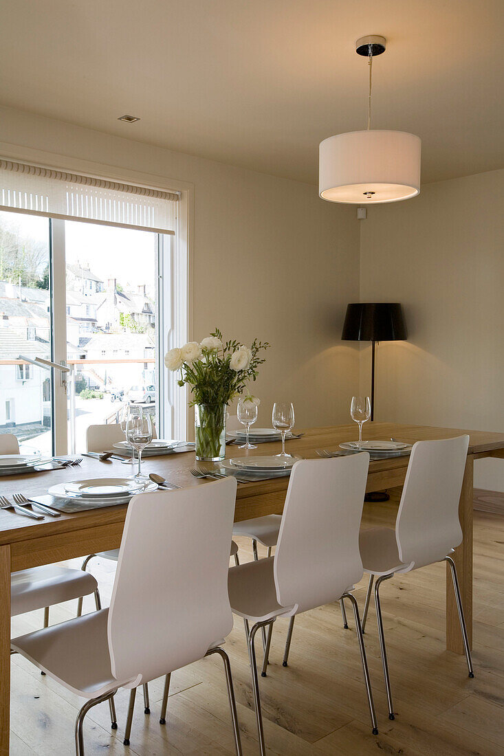 Contemporary open plan living dining and kitchen area