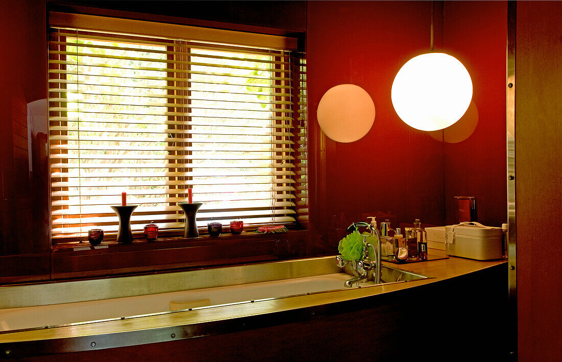 Modern bathroom with bathtub