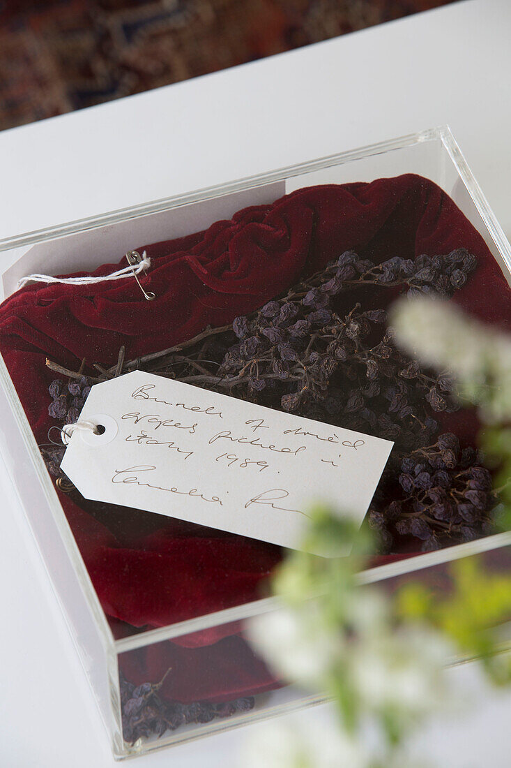 Dried grapes with handwritten gift tag in Oxfordshire home England UK