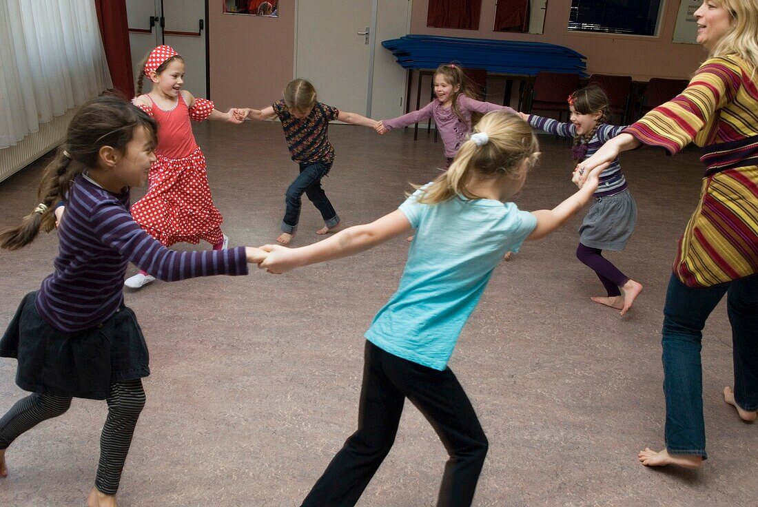 Biodanza dance therapy for children