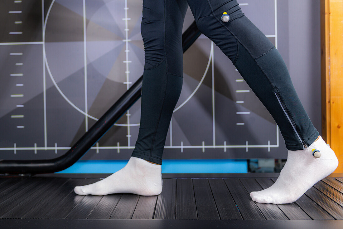 Walking or gait anthropometric analysis on a treadmill