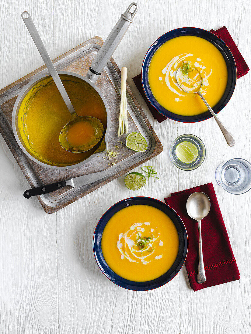 Thai carrot soup with lemongrass