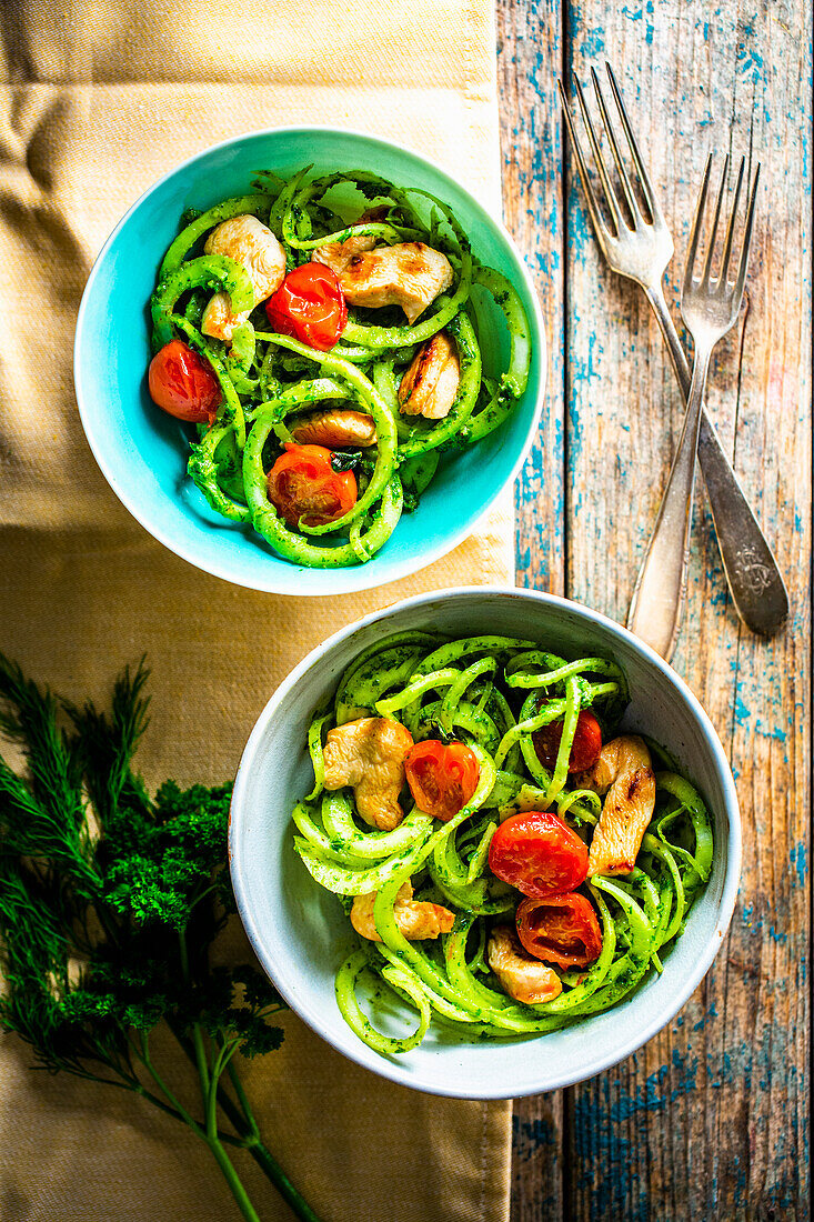 Zoodles with diced chicken breast and herb pesto