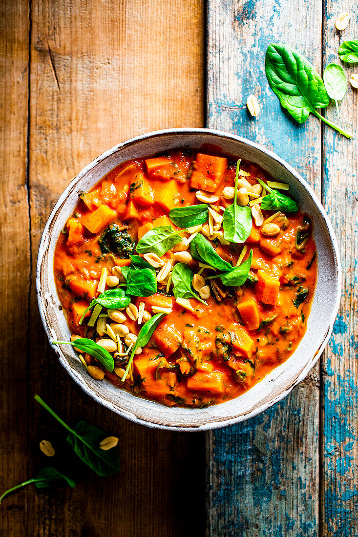 Malinese peanut stew with sweet potatoes and spinach