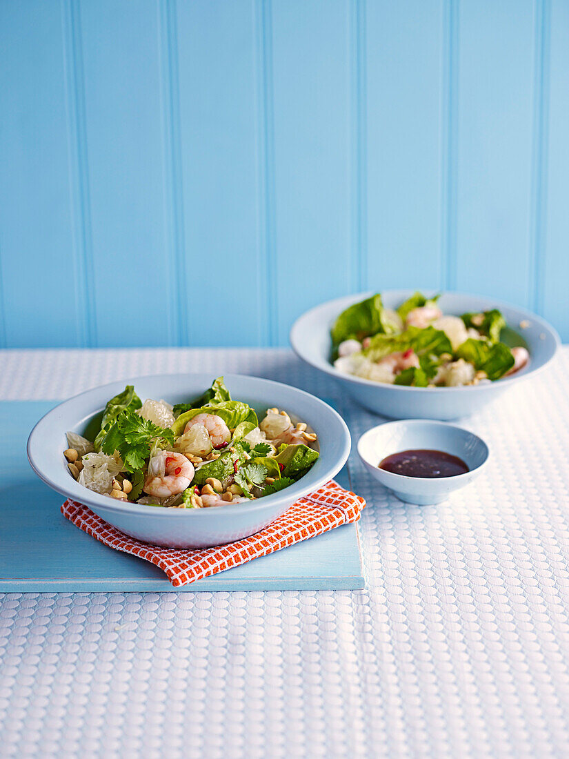 Prawn and pomelo salad