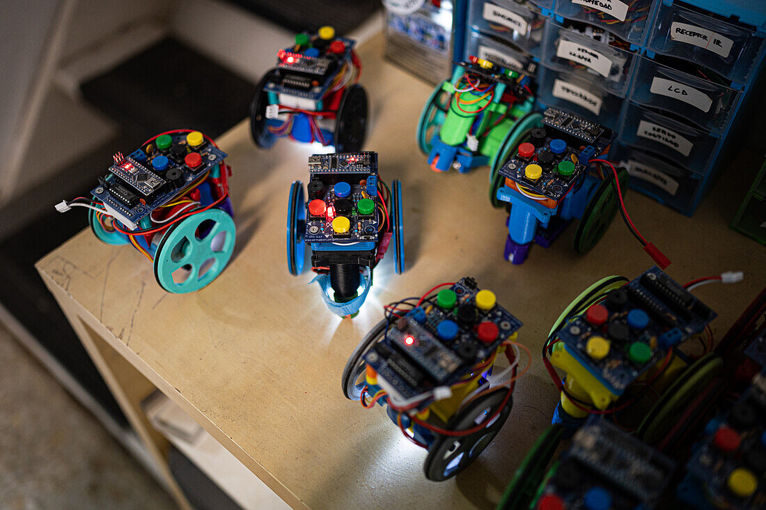 Colourful 3D printed robots