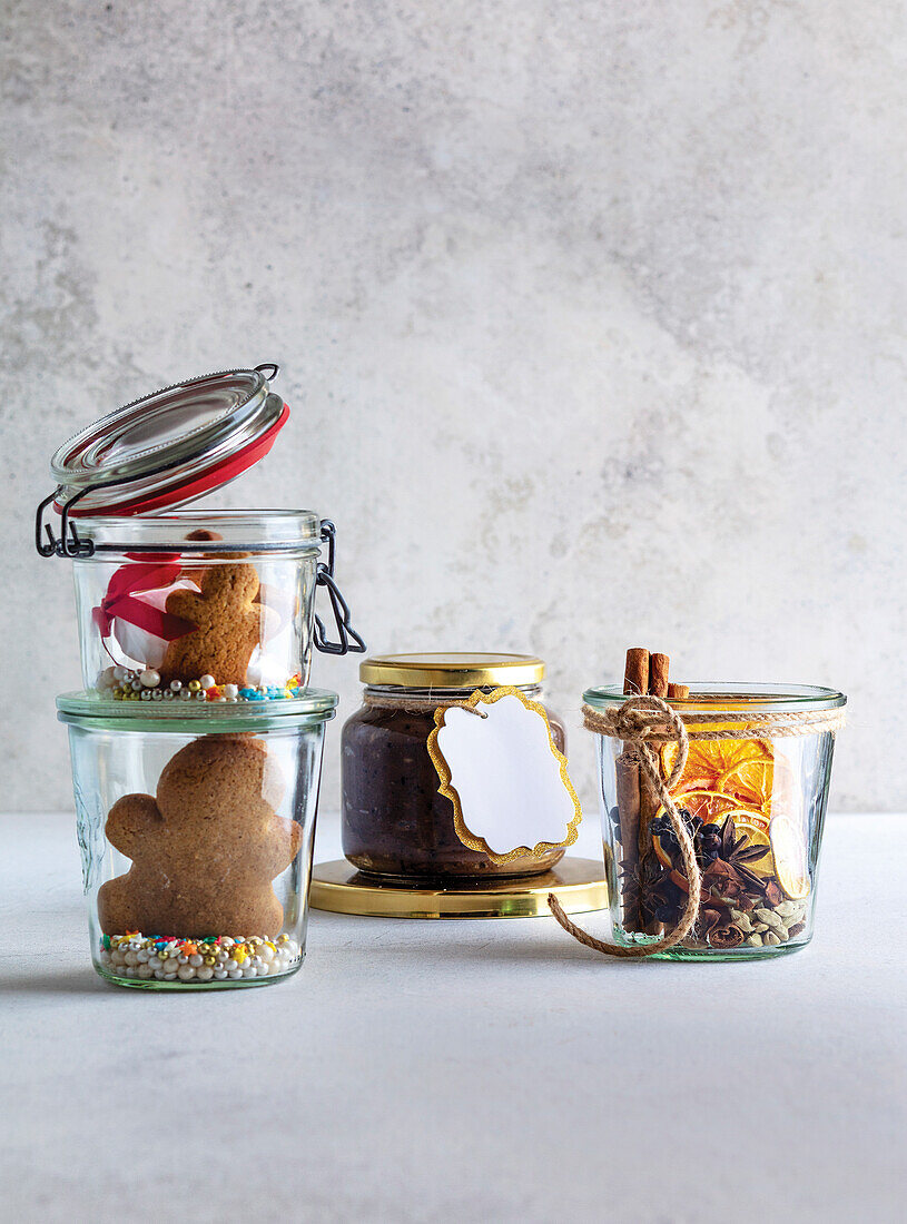 DIY Christmas Cookie Jar