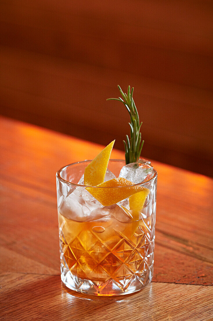 Ein Old fashioned Cocktail
