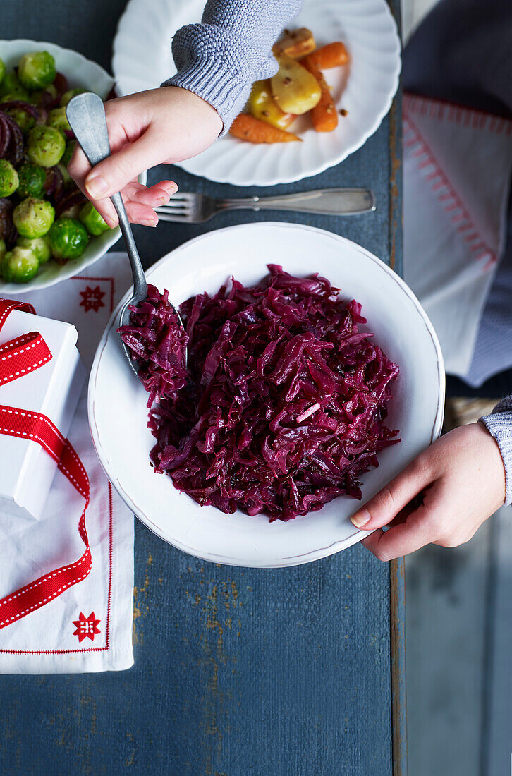 Geschmorter gewürzter Rotkohl