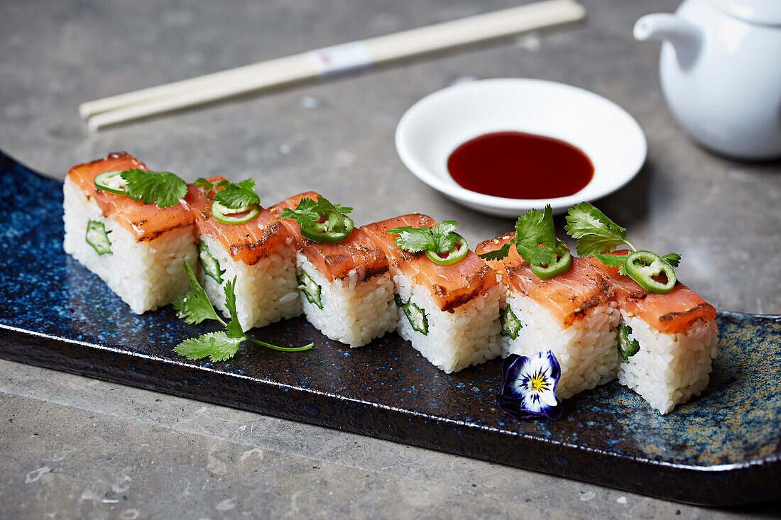 Salmon sushi with okra