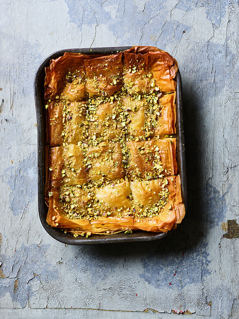 Baklava in der Backform