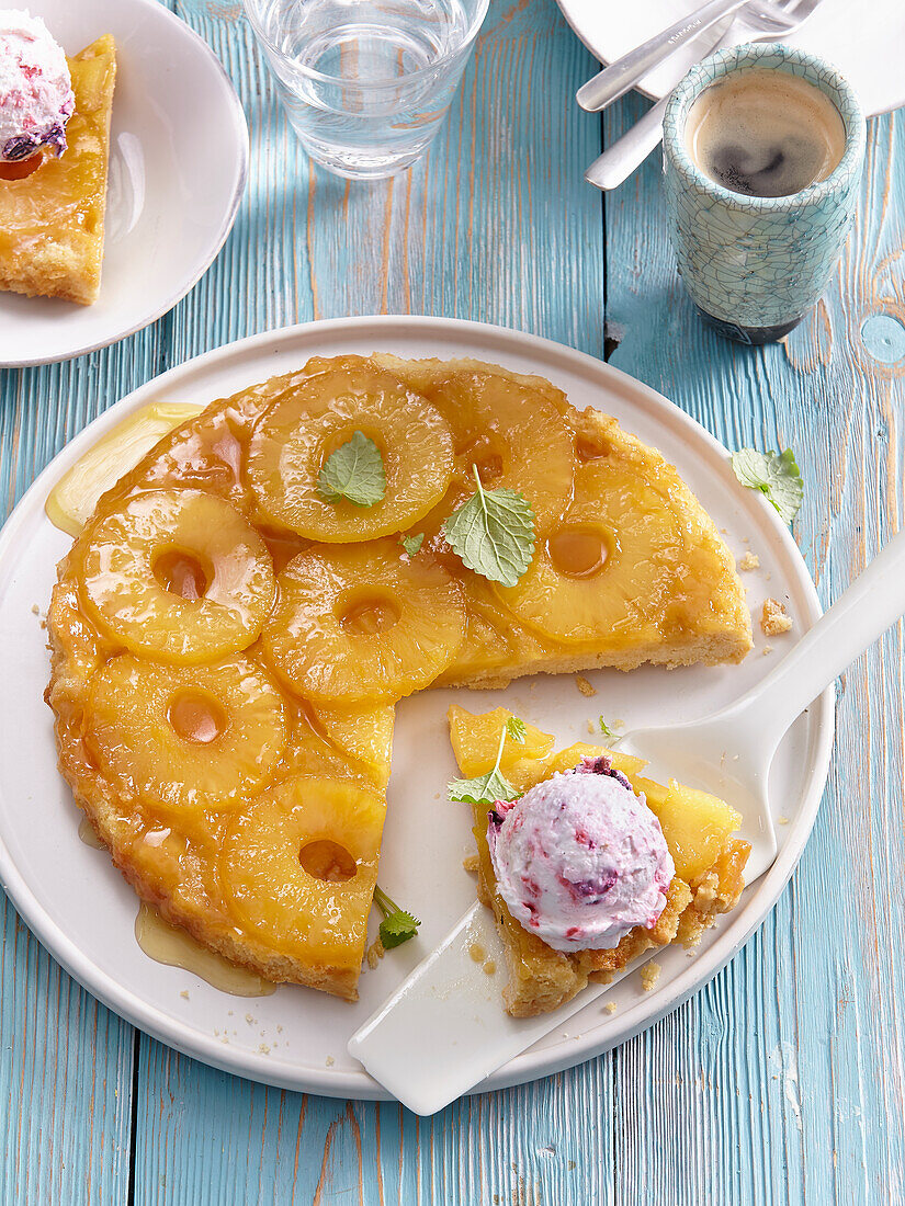 GestüRzter Ananaskuchen - Rezepte Suchen