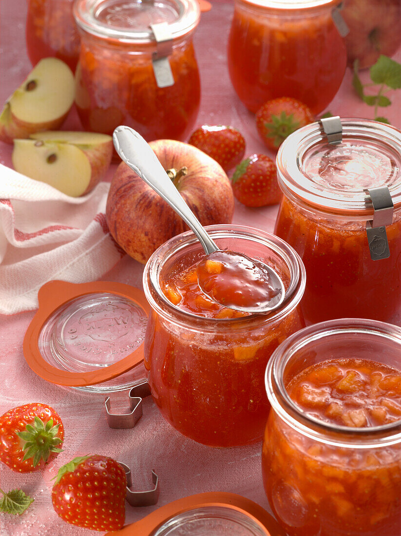 Strawberry-apple jam
