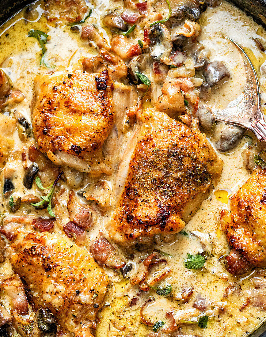 Chicken casserole with mushrooms (full image)