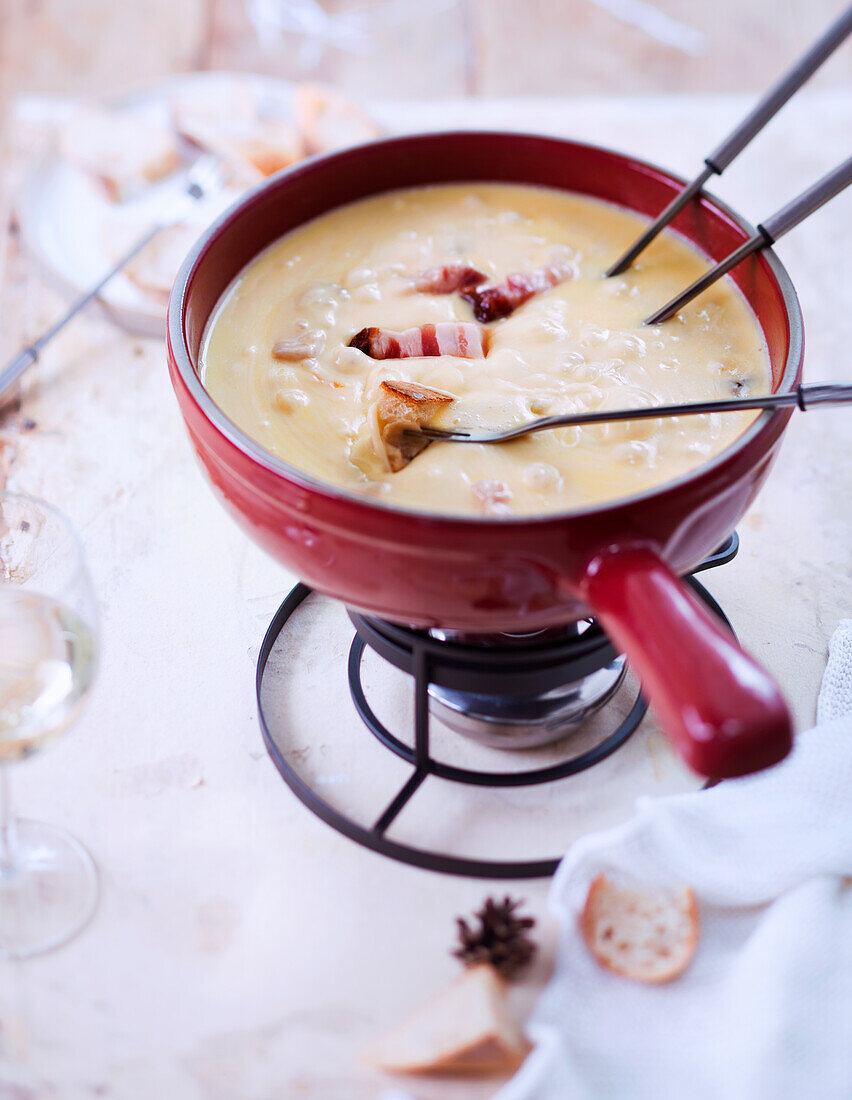 Cheese fondue with bacon
