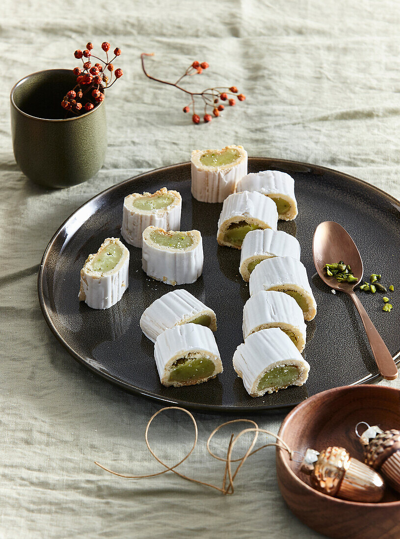 Small pistachio rolls for Christmas