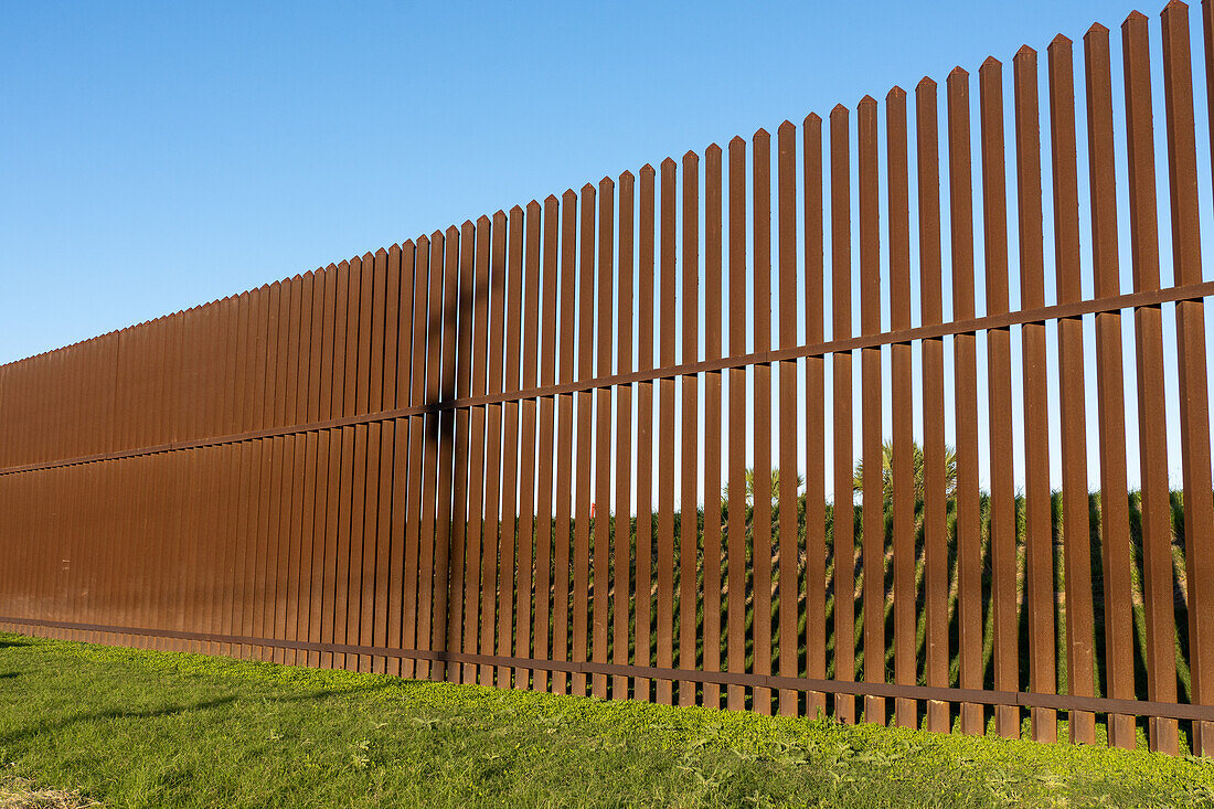 USA-Mexico border wall