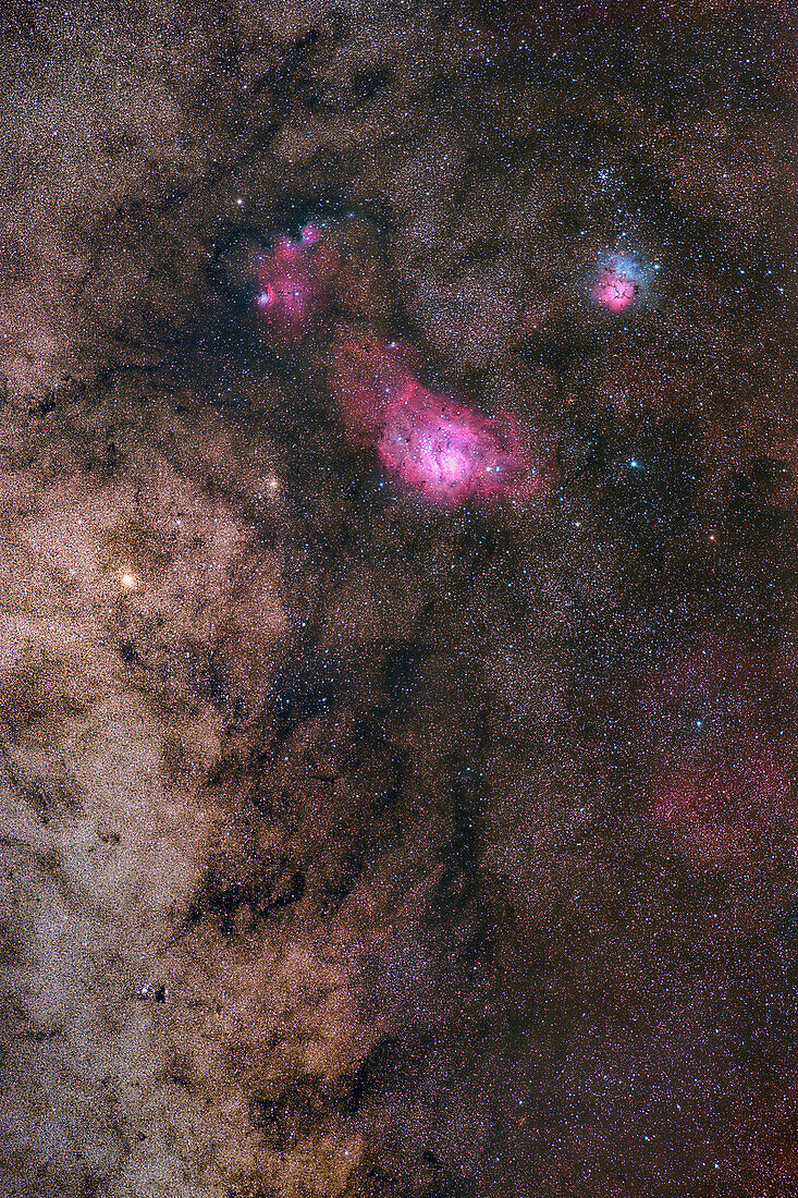 Starfield around Lagoon, Trifid and NGC 6559