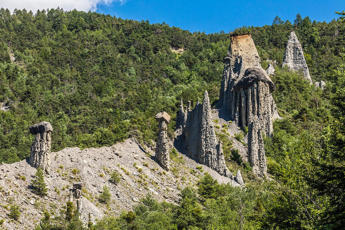 Des demoiselles coiffees, France