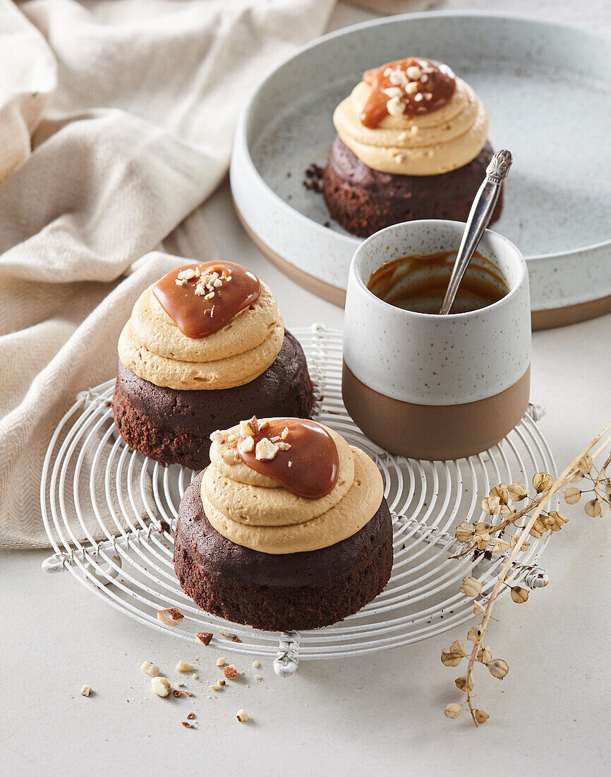 Brownies with caramel whipped cream