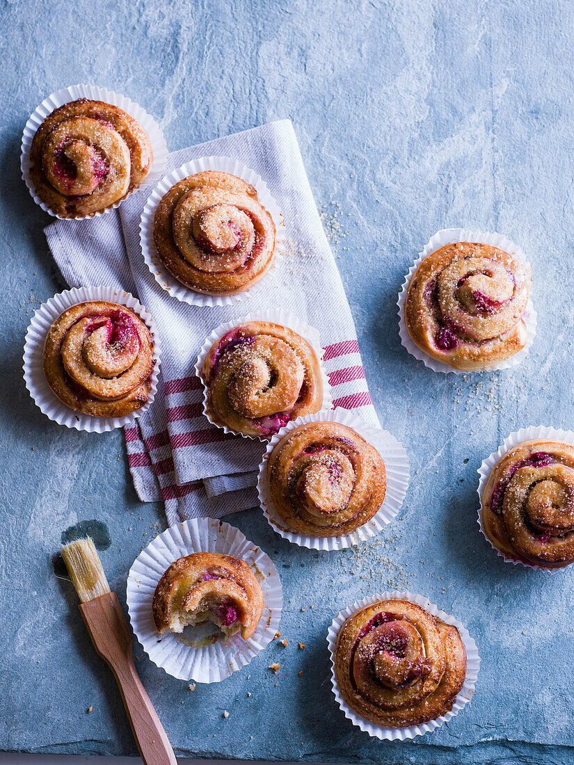 Cardamom and raspberry swedish buns