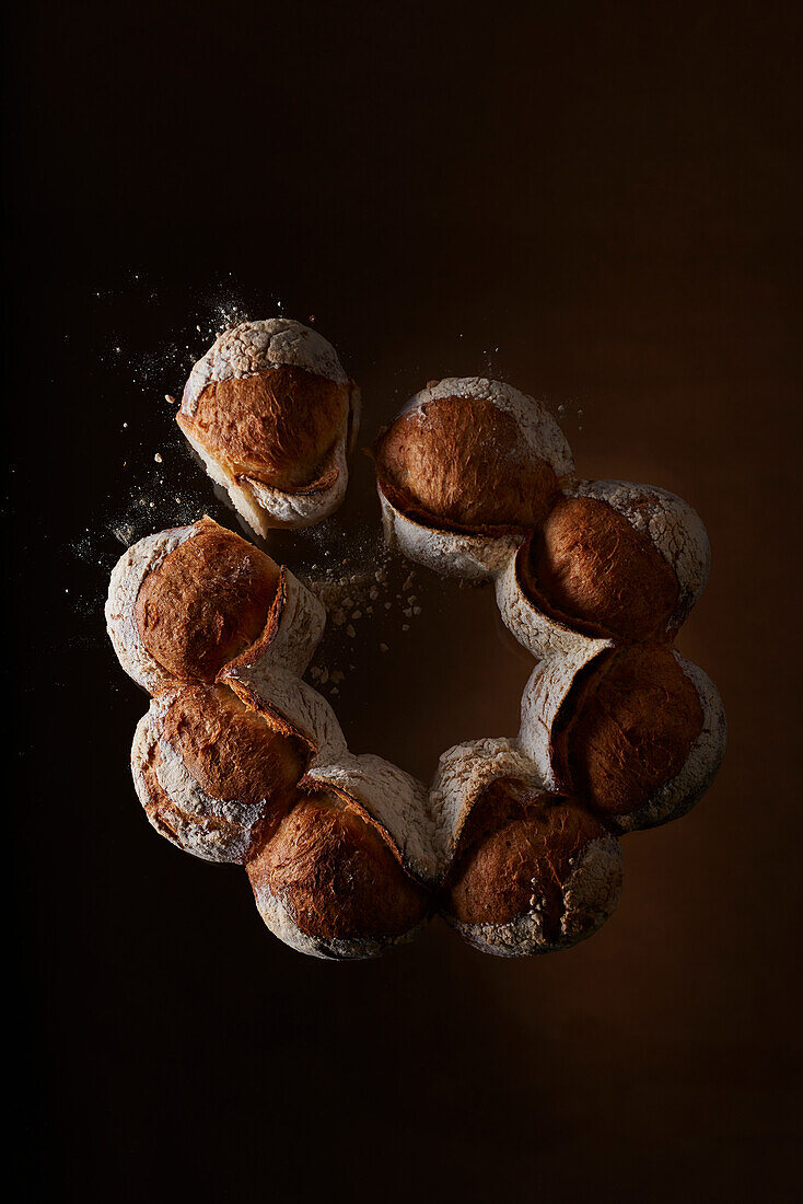 Couronne Bordelaise (French crown bread)