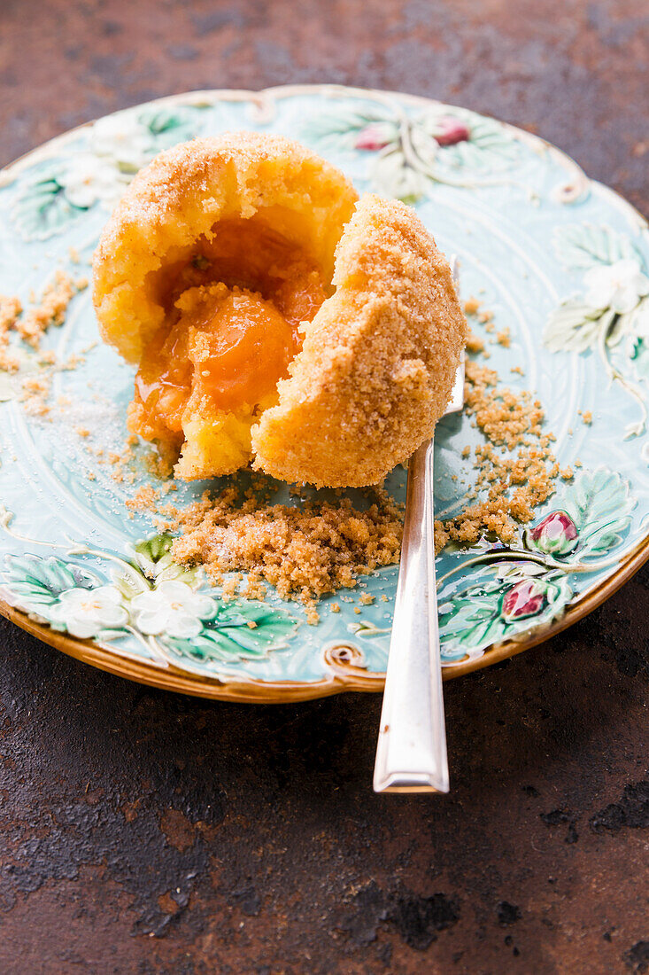 South Tyrolean apricot dumplings with crumble