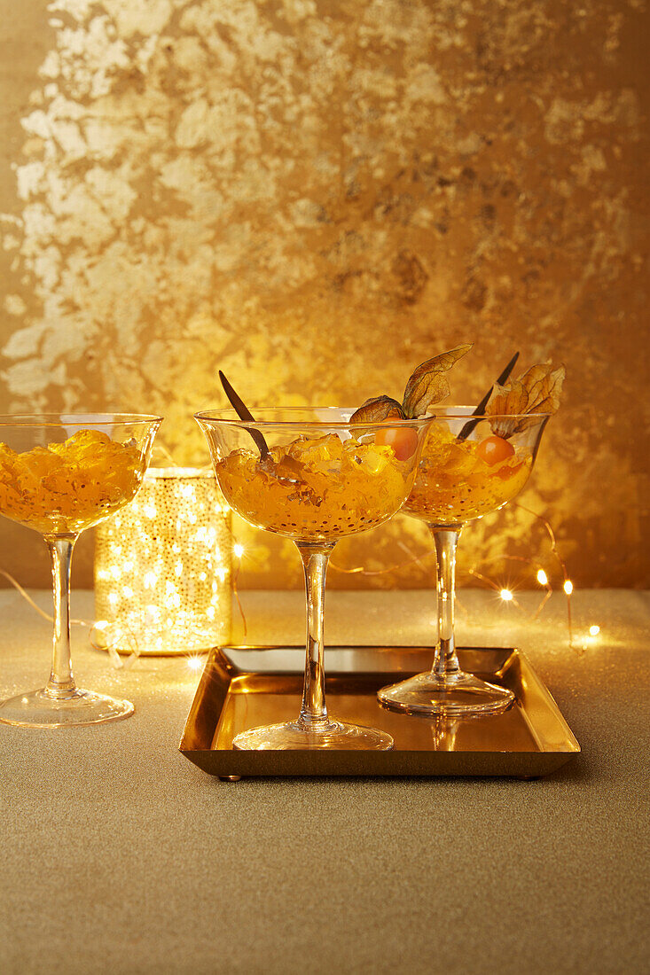 Goldene Cocktails