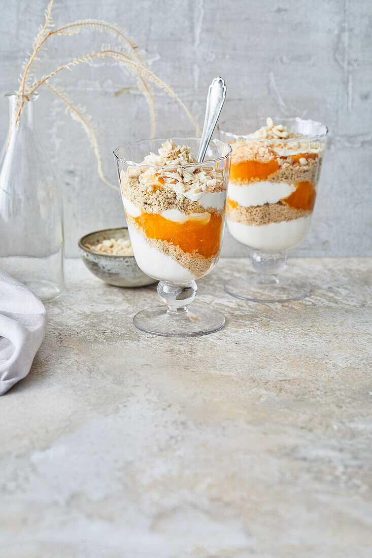 Veganer Mandarinen-Schmand-Kuchen im Glas