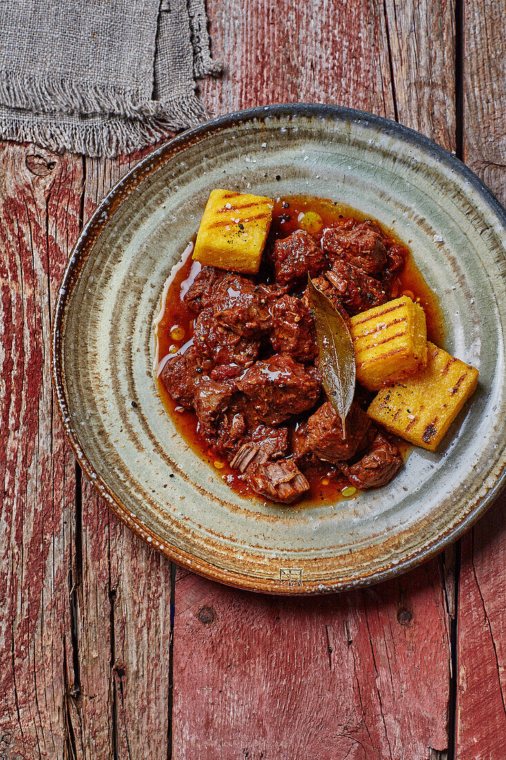 Pastisada de caval (horse ragout from Veneto)