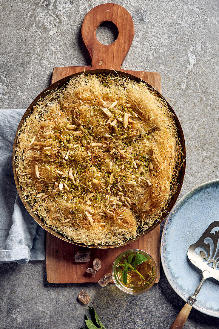 Kadayif (Türkisches Fadennudel-Dessert)