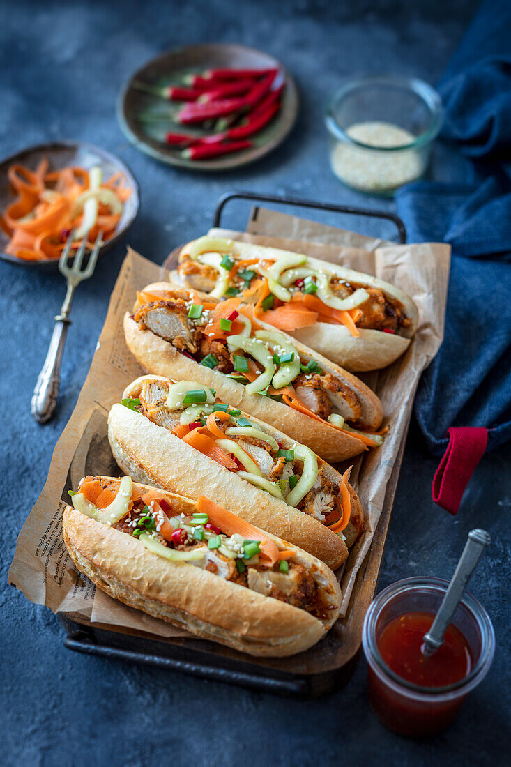 Hausgemachte Banh-Mi-Sandwiches mit Hähnchen