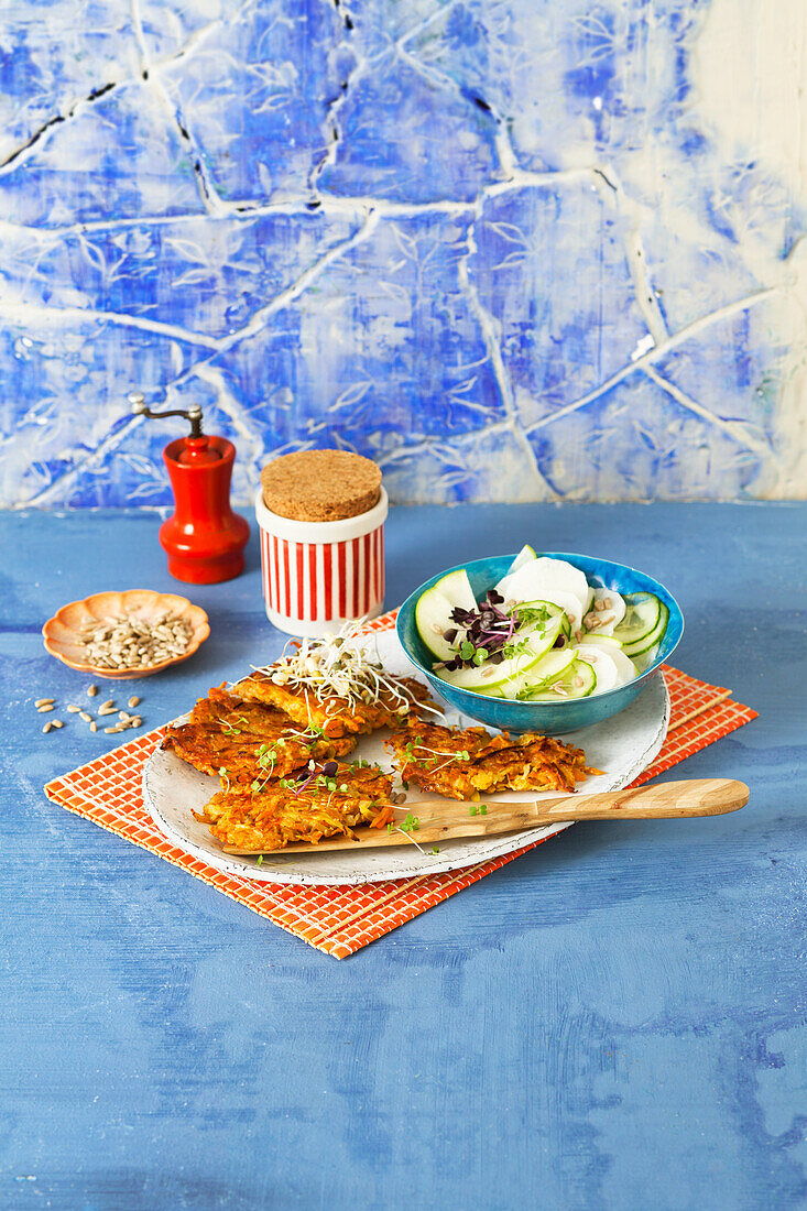 Vegane Rösti mit Rettich-Apfel-Salat