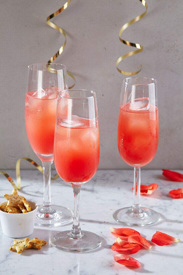 Grapefruit and prosecco cocktail