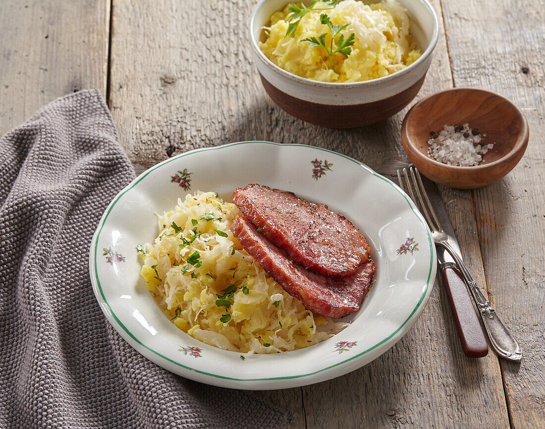 Smoked pork and mashed potatoes with sauerkraut