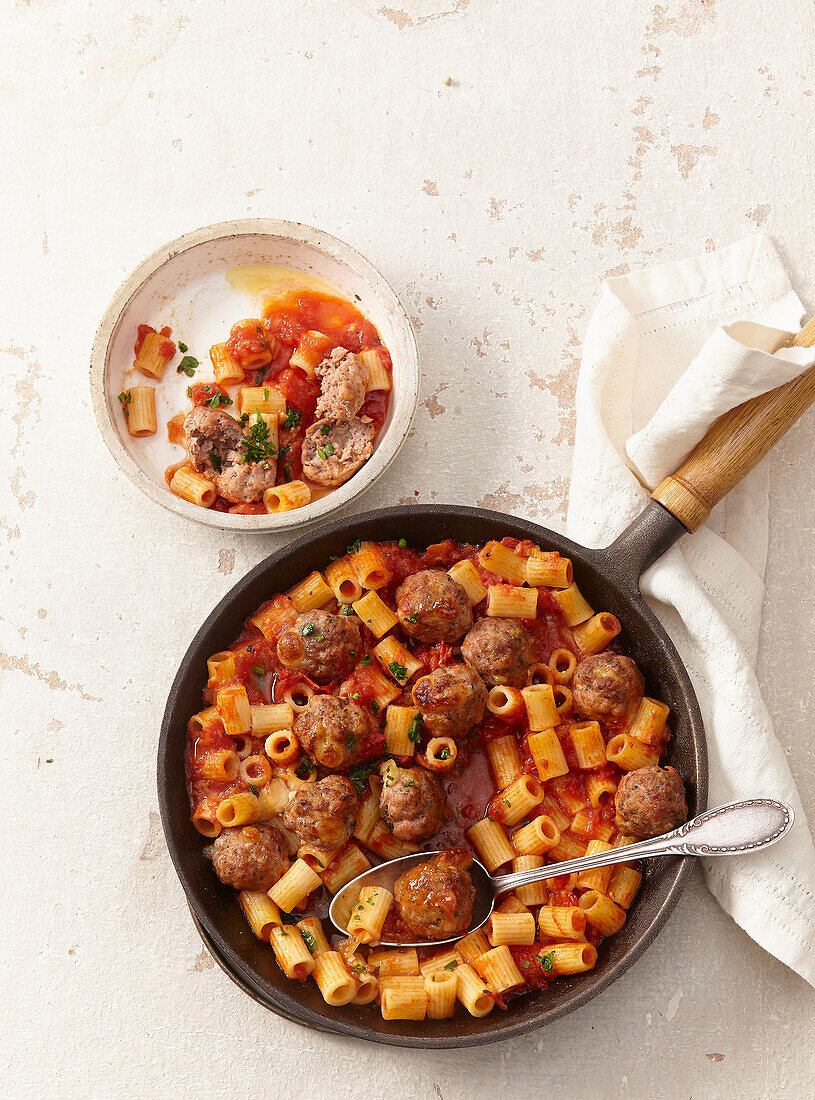 Pork and tomato baked pasta