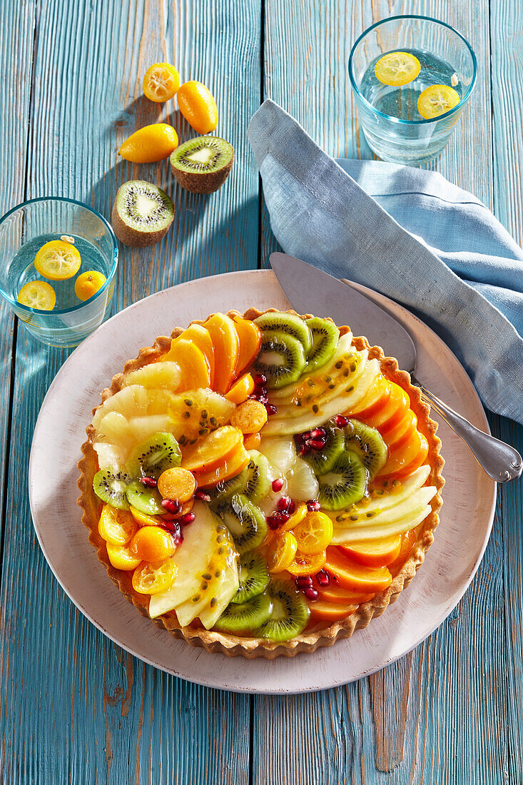 Mürbeteigkuchen mit exotischen Früchten