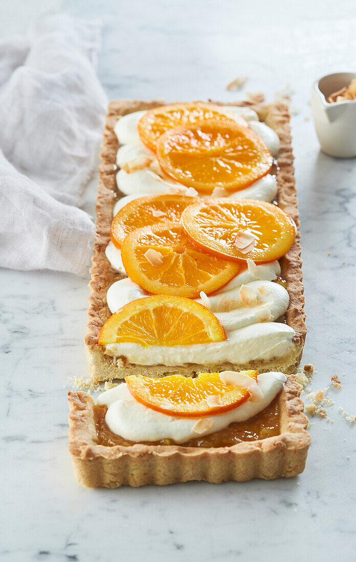 Short crust mascarpone pie with oranges