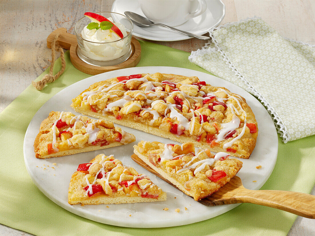 Sweet pizza with apple and crumble
