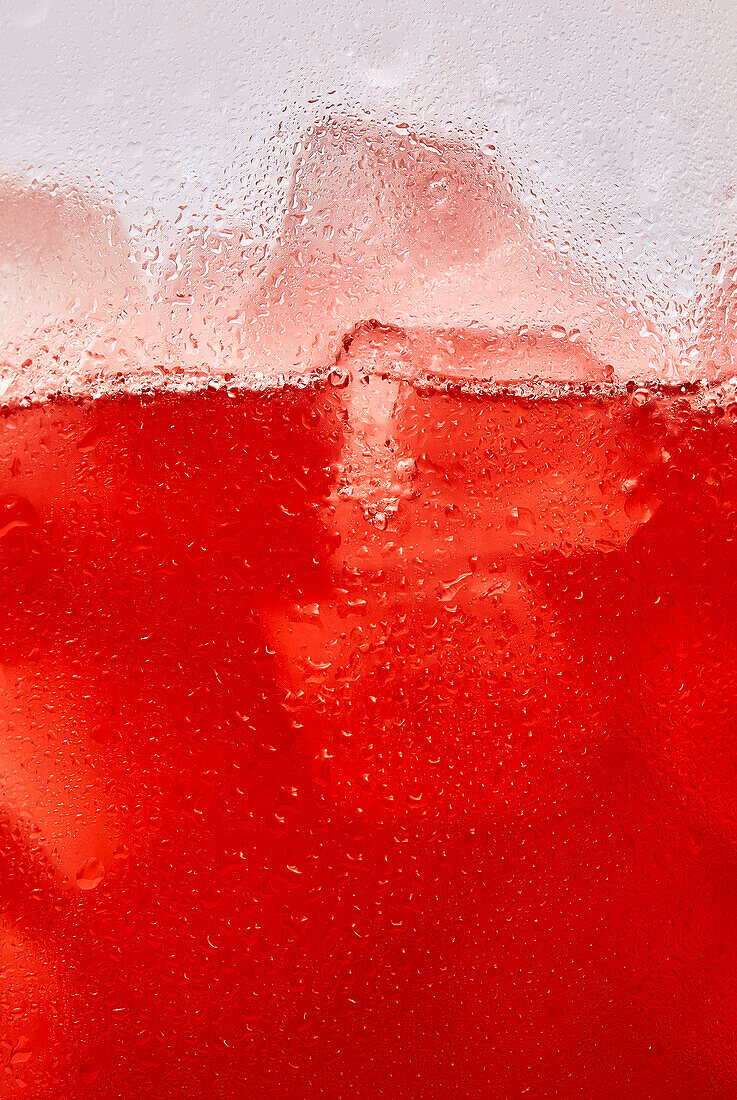 Raspberry iced tea (detail, full image)