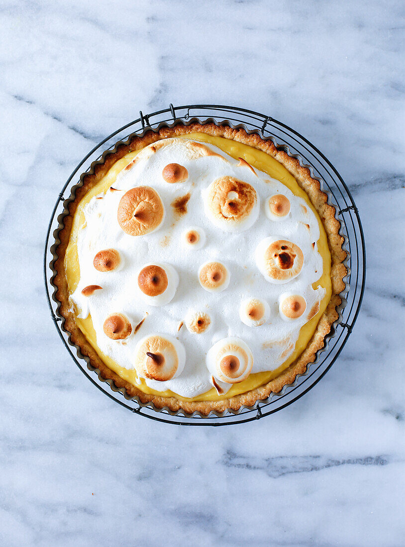 Lemon meringue tart