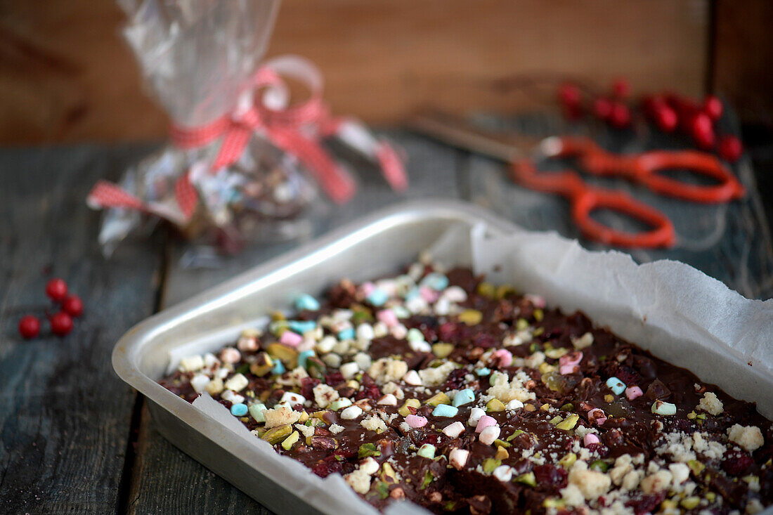 Rocky Road Cake (chocolate marshmallow cake, USA) as a gift